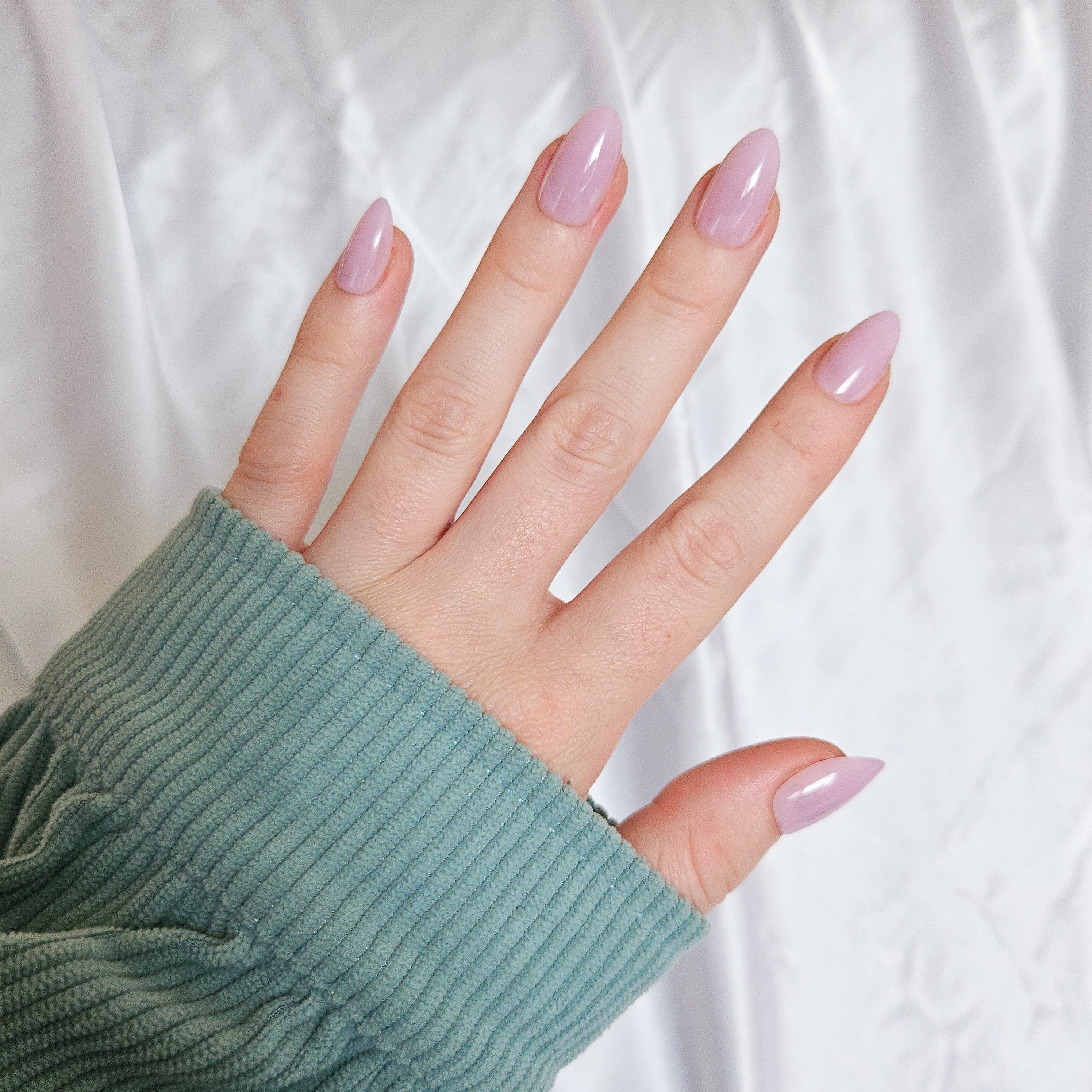 Lilac Press On Nails