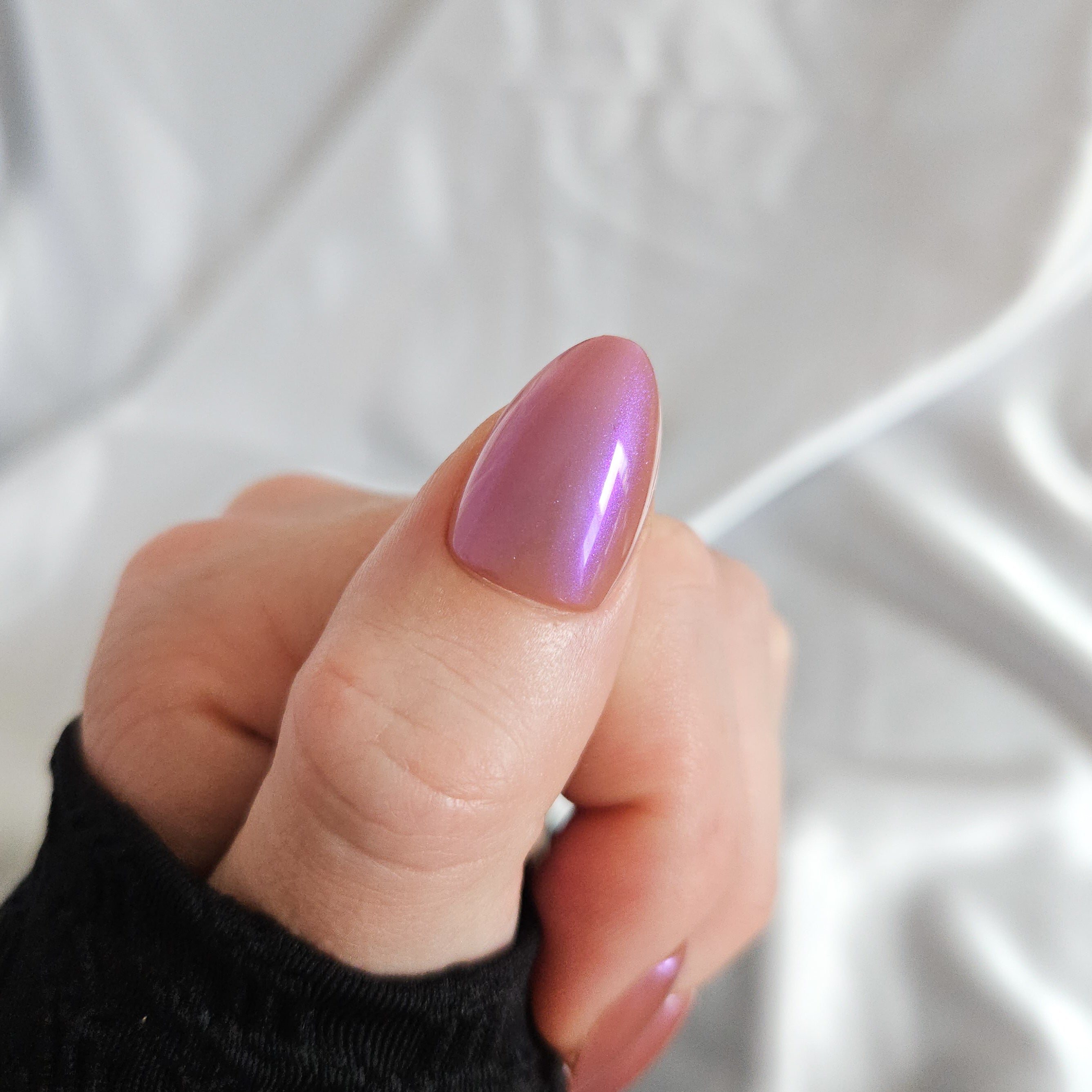 Mystic Magenta Press On Nails